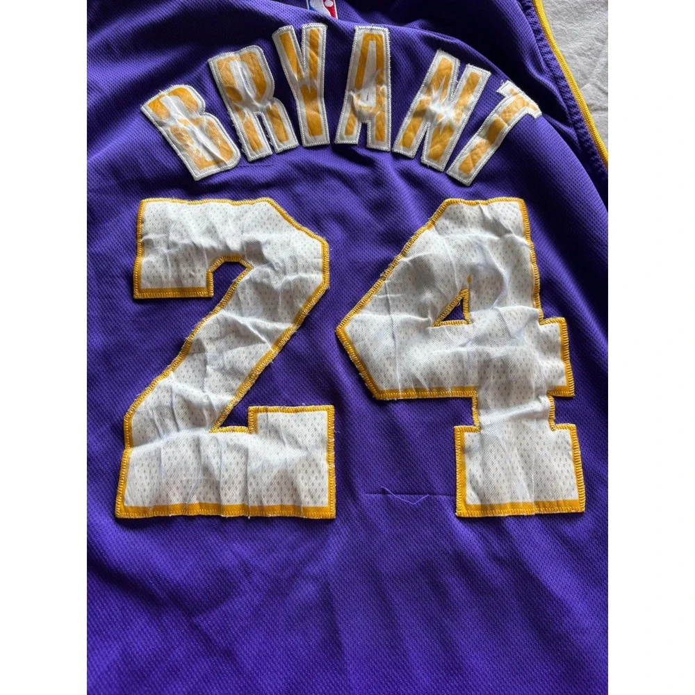 Adidas Kobe Bryant Los‎ Angeles Lakers Jersey Purple 24 Swingman Mens XL NBA